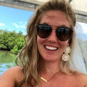 Meet your Posher, Kelli